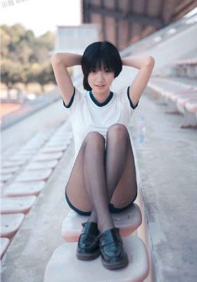 女人18片毛片60分钟翻译_1080P免费在线播放