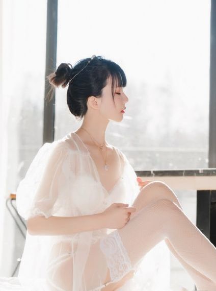 樱花电影网_JVID性感写真