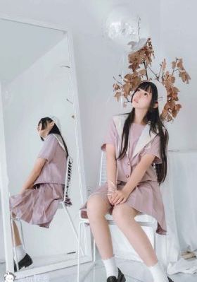 拜访者去在线观看播放电影_十万网红美女美酱