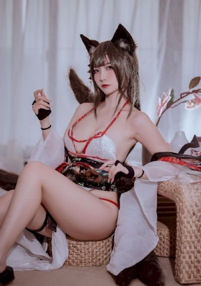 裙子底下的野兽_720在线播放