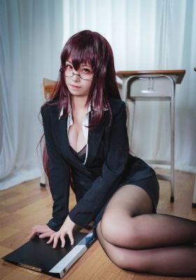 青草久_4K免费全集观看