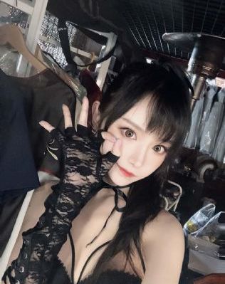 年轻保姆的滋味5_HD在线视频观看
